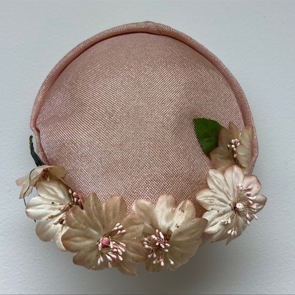 Vintage Hat Pink and Cream Flowers‎ Fascinator Church main image 6